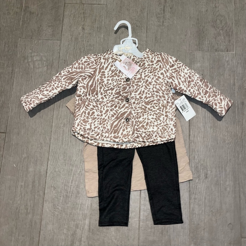 NWT Jessica Simpson 3 piece outfit set. Includes pants, shirt, jacket. Sz 24 mo